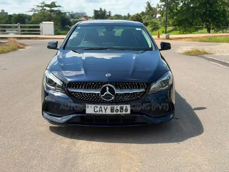 Mercedes Benz CLA 180 2017