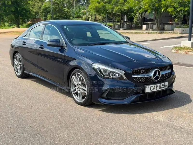 Mercedes Benz CLA 180 2017