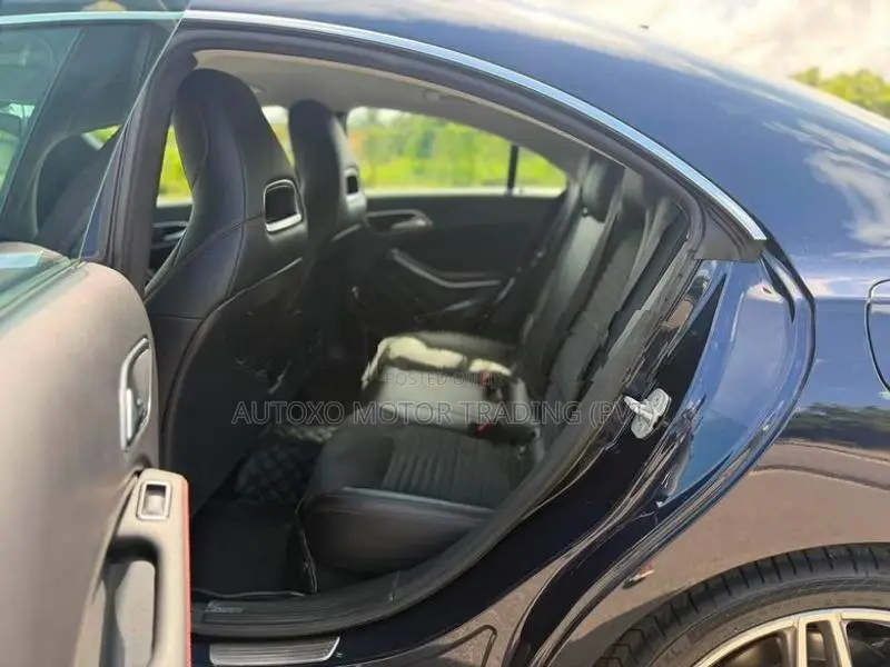 Mercedes Benz CLA 180 2017