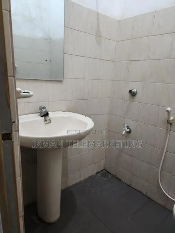 Furnished Room For Rent – Thalawathugoda Girls Only In Talawatugoda