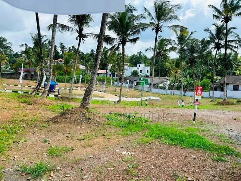 Land for sale kahathuduwa