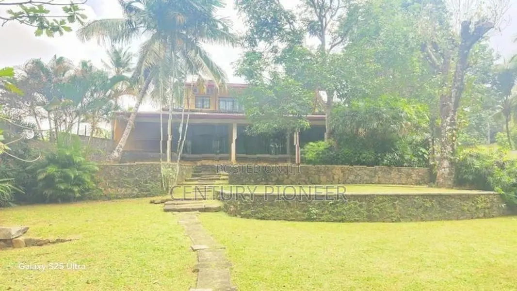 Luxury House For Rent In Pelawatte-Akuregoda (Close to Overseas colleg