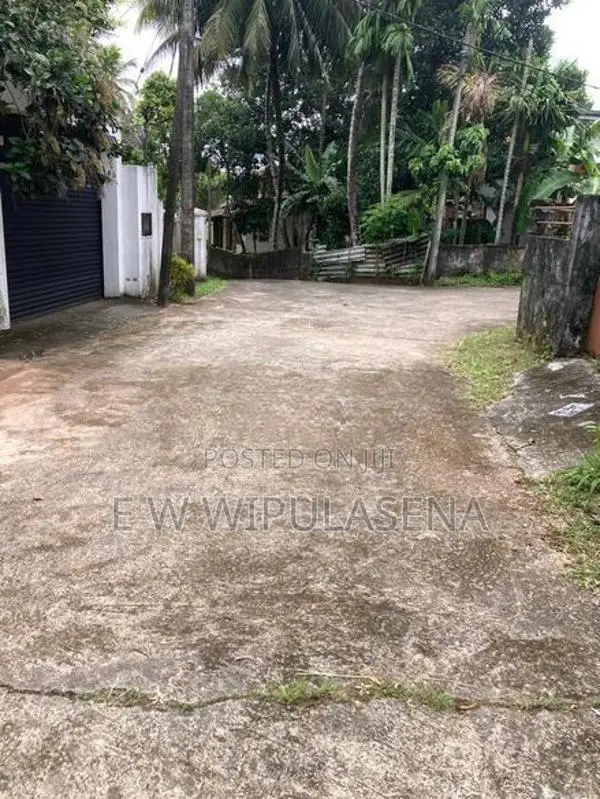 18.5 PERCHES LAND for SALE in KOTTAWA