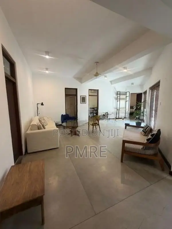 House for Sale in Nawala ,Temple Road.