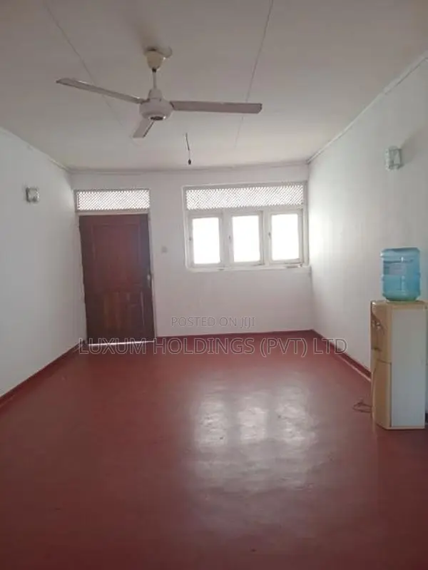 House for Rent Off Flyover Highlevel Road Nugegoda [ 2323 C ]