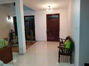 Mount Lavinia Luxury Furnished House For Rent