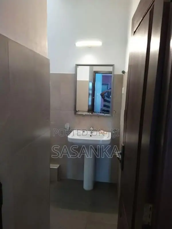 Mount Lavinia Luxury Furnished House For Rent