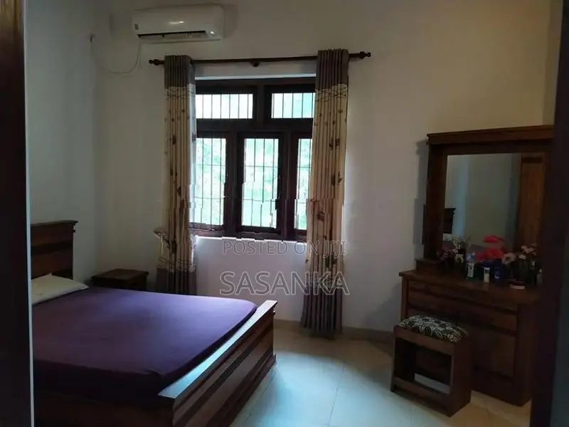 Mount Lavinia Luxury Furnished House For Rent
