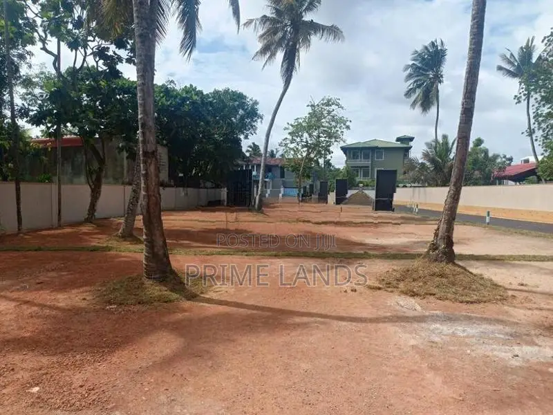 Luxury Land Plots Sale in Piliyandala Bokundara