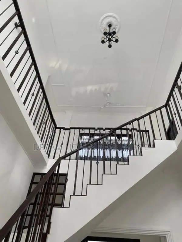 Spacious 4-Bedroom House for Sale – Boralesgamuwa