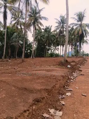 කුරුණෑගල නුවර පාරට අසන්නයෙන් ඉඩමක් විකිණීමට