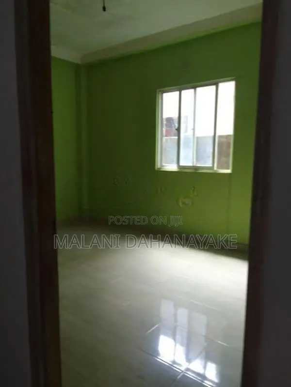 Upstairs House For Sale – Mulleriyawa, Colombo