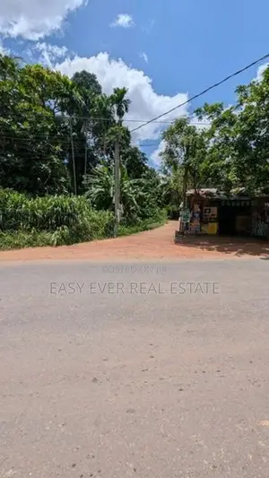 මීරිගම හයිවේ පිවිසුම අසල පර්චස් 12.5 ක වටිනා බිම්කොටසක් විකිනීමට