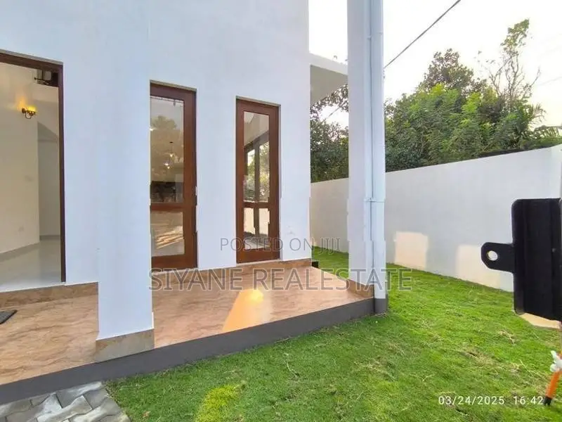 House For Sale In Thalawathugoda Talawatugoda
