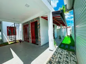 Brand New 3 Bedrooms House for sale in Homagama Kiriwaththuduwa