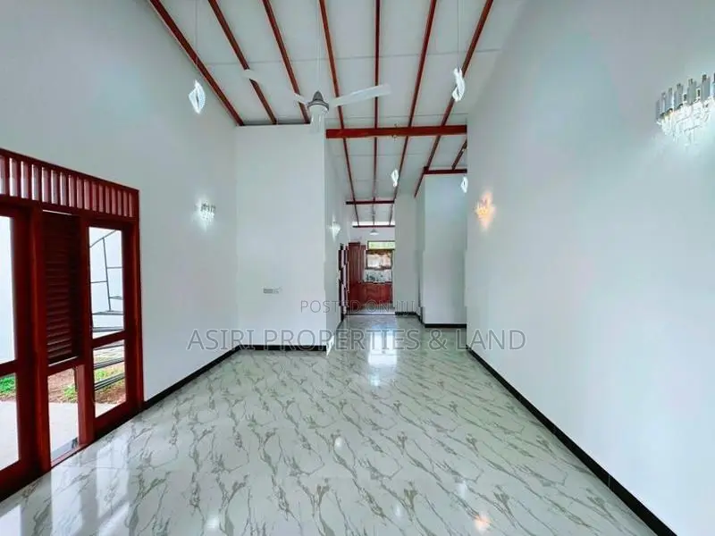 Brand New 3 Bedrooms House for sale in Homagama Kiriwaththuduwa