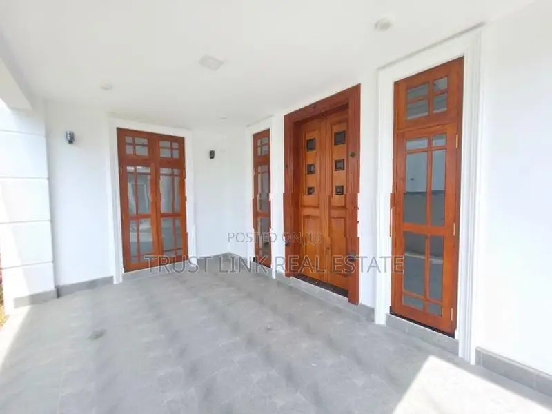 3 Story House For Sale In Jaela Ja-Ela