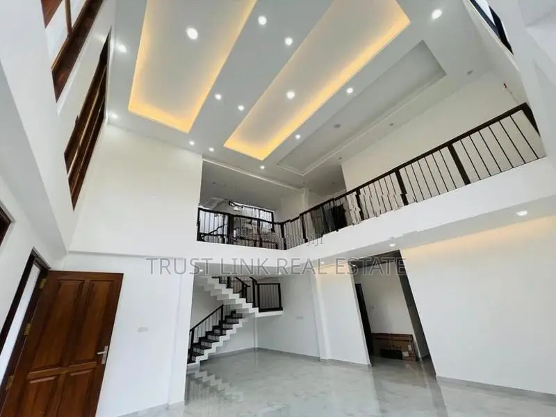 2 Story Brand New House With Roof Top In Kadawatha