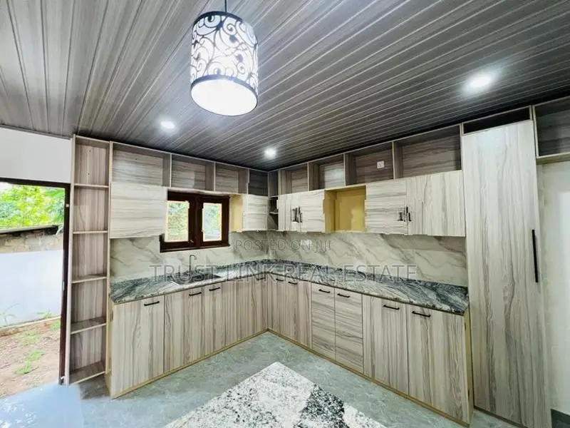 2 Story Brand New House With Roof Top In Kadawatha