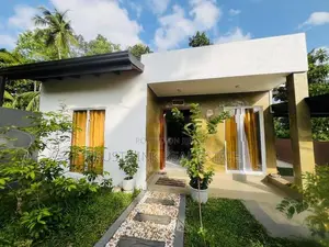 Single Story House For Sale In Kadwatha With Furniture