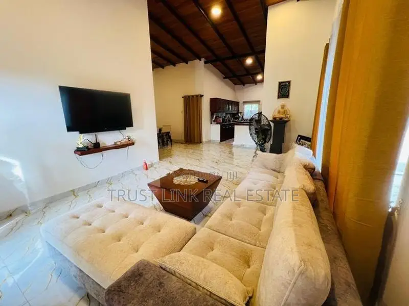 Single Story House For Sale In Kadwatha With Furniture