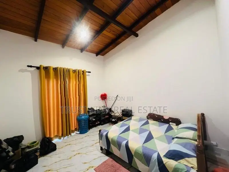 Single Story House For Sale In Kadwatha With Furniture