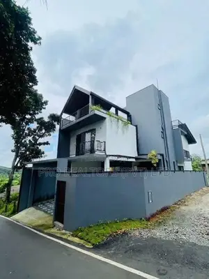 Newly Built Spacious House for Sale in Pannipitiya