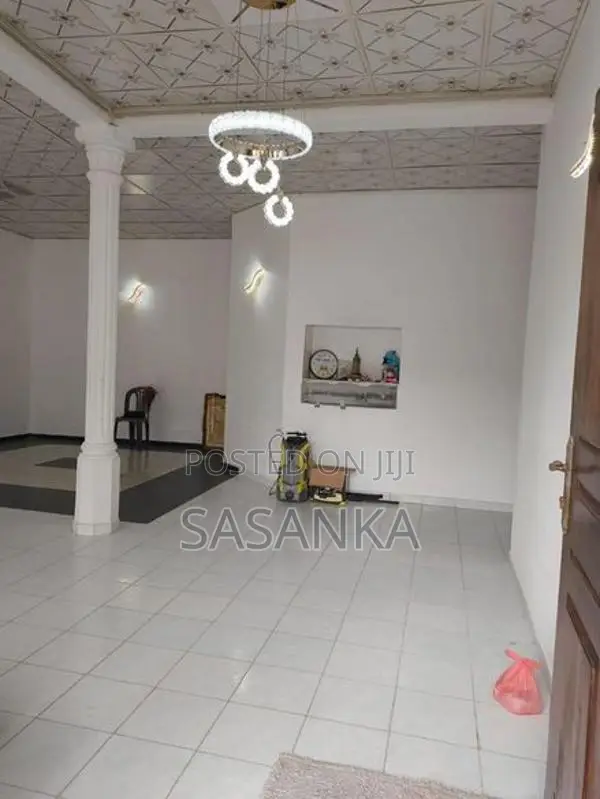 KOTTE Madiwela Road Single Story House for Sale