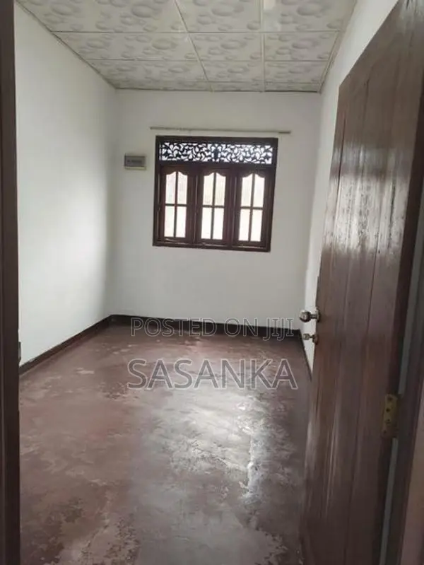 KOTTE Madiwela Road Single Story House for Sale