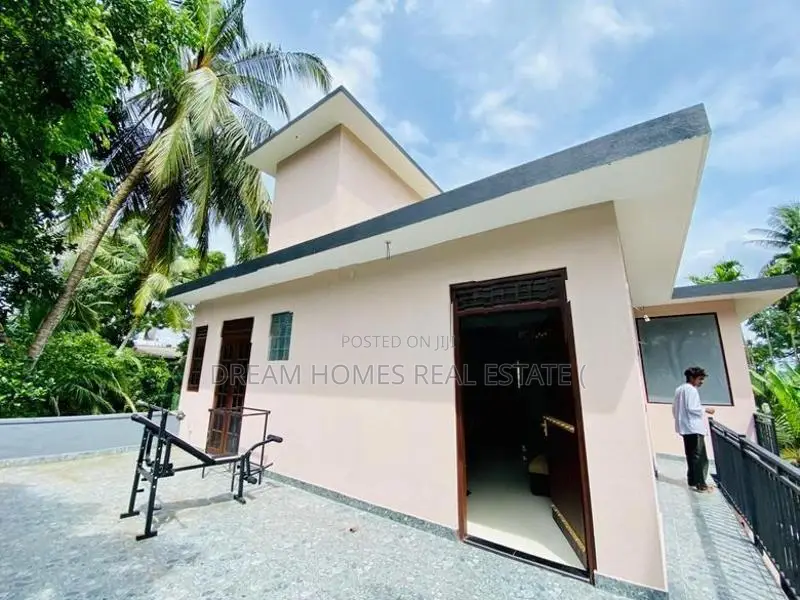 9.5 Perch House For Sale In Malabe