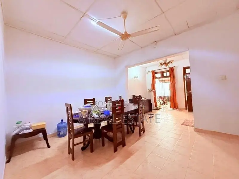 3 Bedroom Single Storey House For Rent In Dehiwala