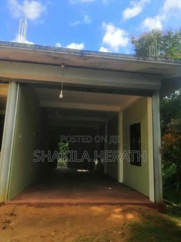 Commercial Space / Warehouse For Rent In Kalugamuwa, Wariyapola Road