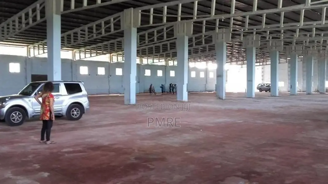 46,000 Sqft Warehouse for rent in Wattala