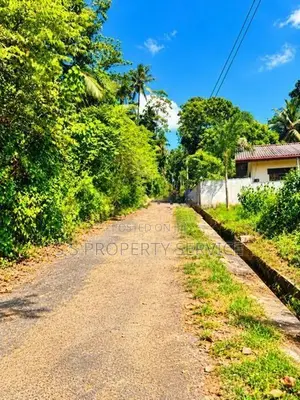 7.4 Perches Land For Sale In Kadawatha (Sspl-527)
