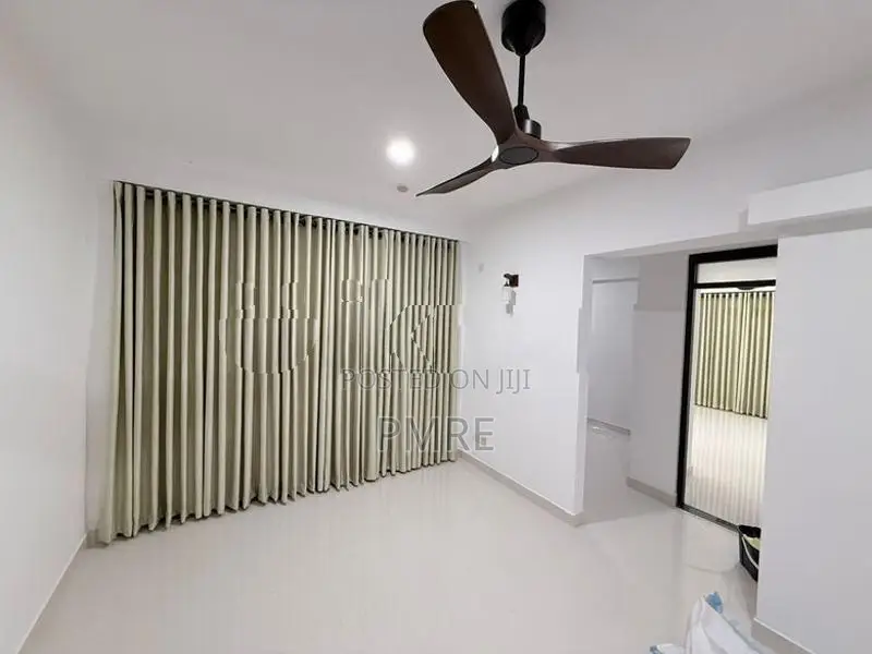 Brand New Luxury apartment for rent in Colombo 10