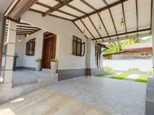Luxury New 3 Bed House - Diyagama Junction In Homagama