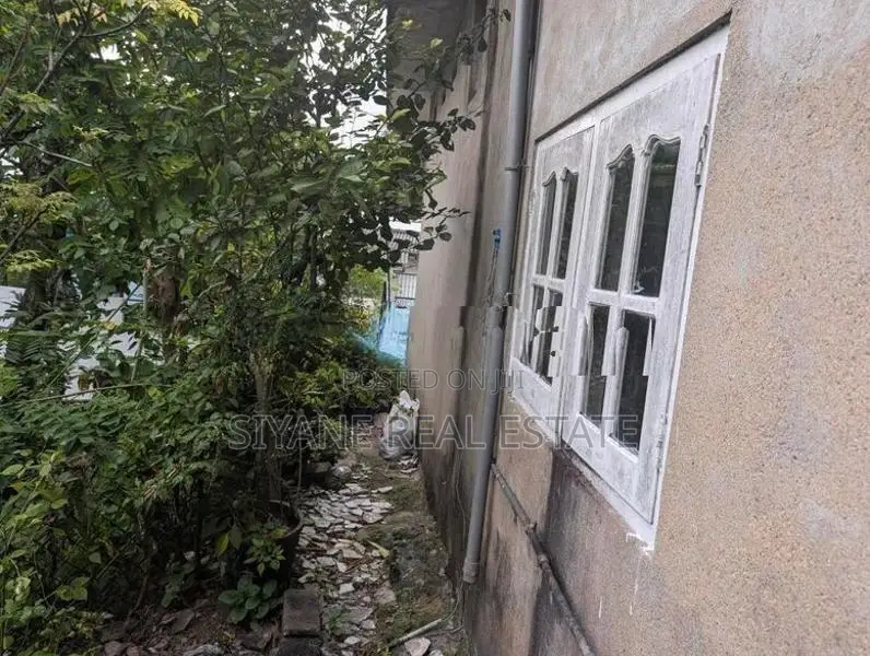 Prime Land with Single-Storey House for Sale Wattala