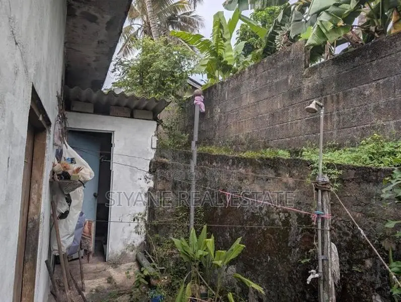 Prime Land with Single-Storey House for Sale Wattala
