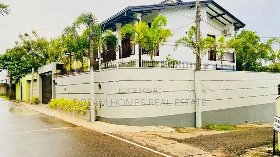 2-Storey Semi-Furnished House For Rent – Kottawa Town