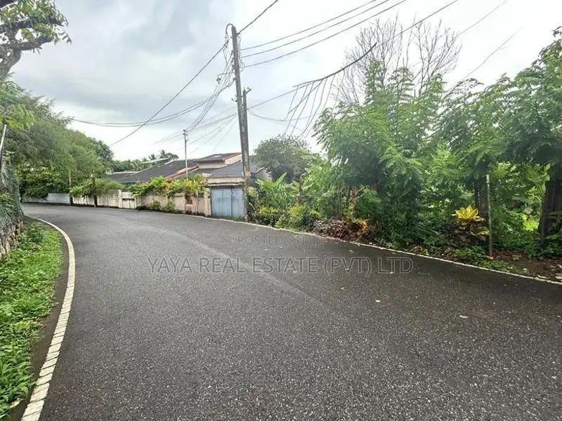 Residential Land For Sale In Talawatugoda