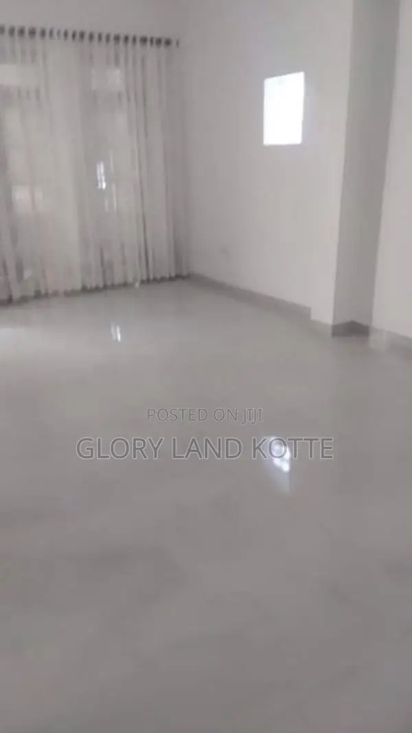 Down Stairs House For Rent In Ethul Kotte