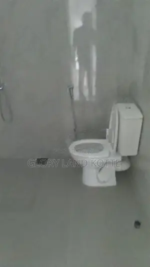 Down Stairs House For Rent In Ethul Kotte