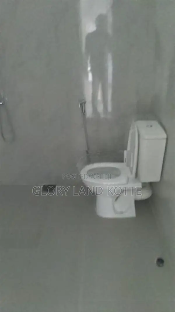 Down Stairs House For Rent In Ethul Kotte