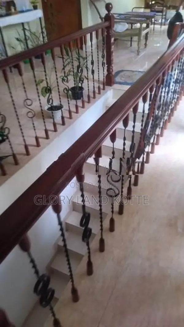 Upstair House for Rent in Delkanda