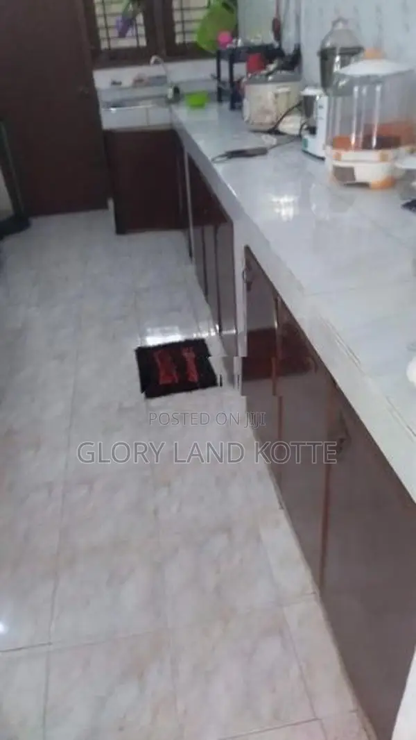 Upstair House for Rent in Delkanda
