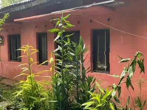 47 Perches Land With 2 Houses For Sale – Pilimathalawa In Pilimatalawa