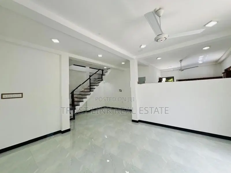 Brand New 2 Story House with Swimming Pool Kiribathgoda