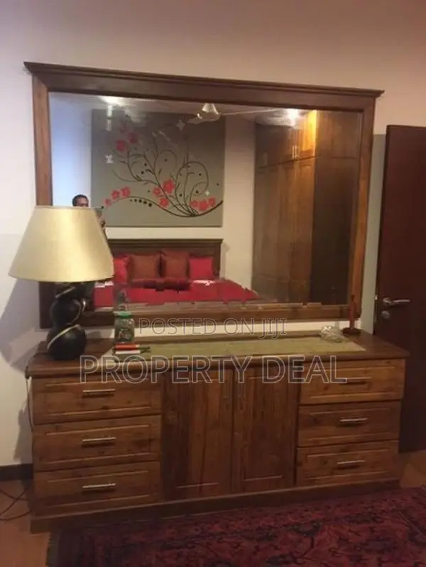 3-Bedroom Furnished Apartment For Rent – PDA440 In Colombo 2