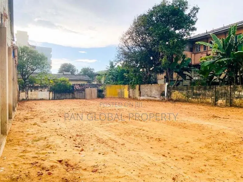 Commercial Land For Sale in Colombo 04