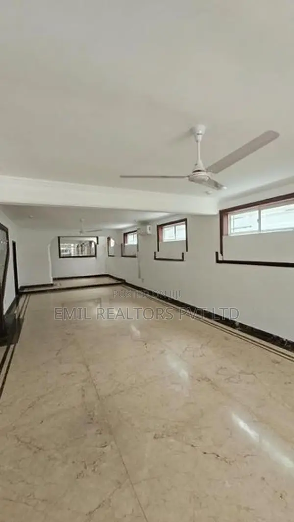 2-Storey Standalone Commercial Building for Rent at Colombo 03 (EM075M